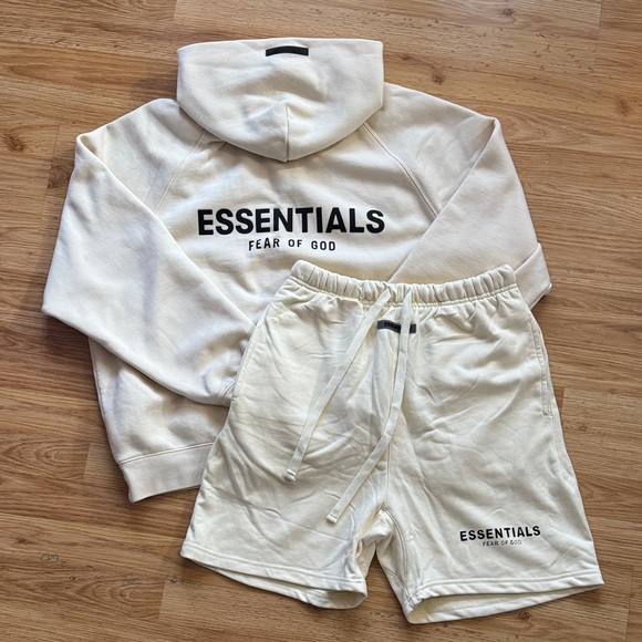 Fear of God Tops - Fear of God Essentials Set ✨ size Medium